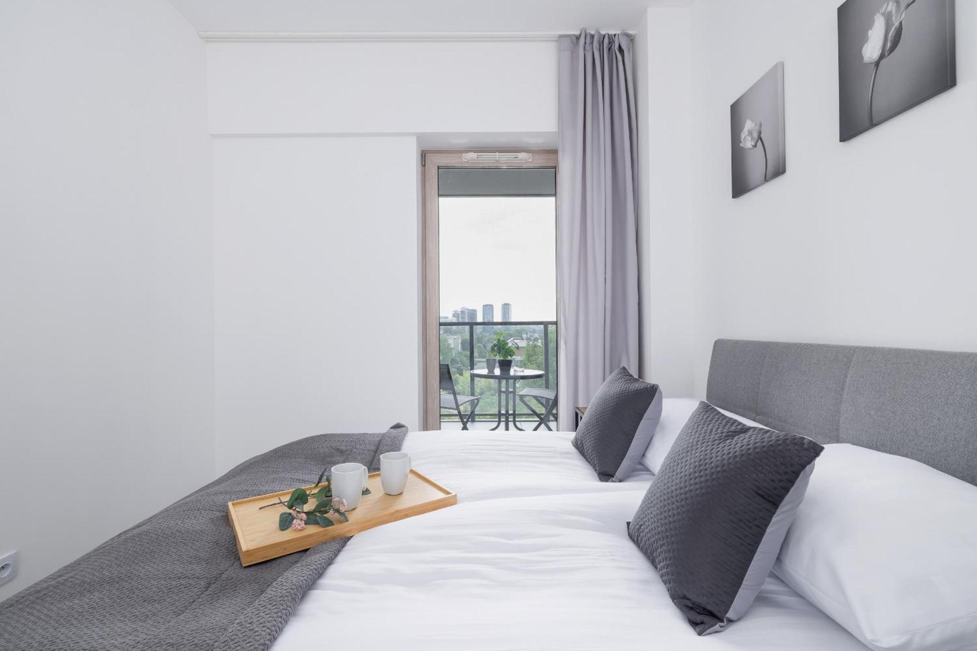 Charming With Parking In By Renters Apartment Katowice